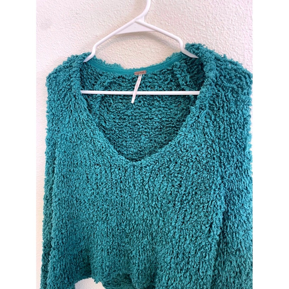 Free People FP XSmall Cozy Teal‎ Fuzzy V Neck Cropped Sweater Bell Sleeves